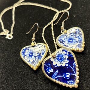 Ming Dynasty Jewelry Elegant Necklace
& Earrings Set in Silver